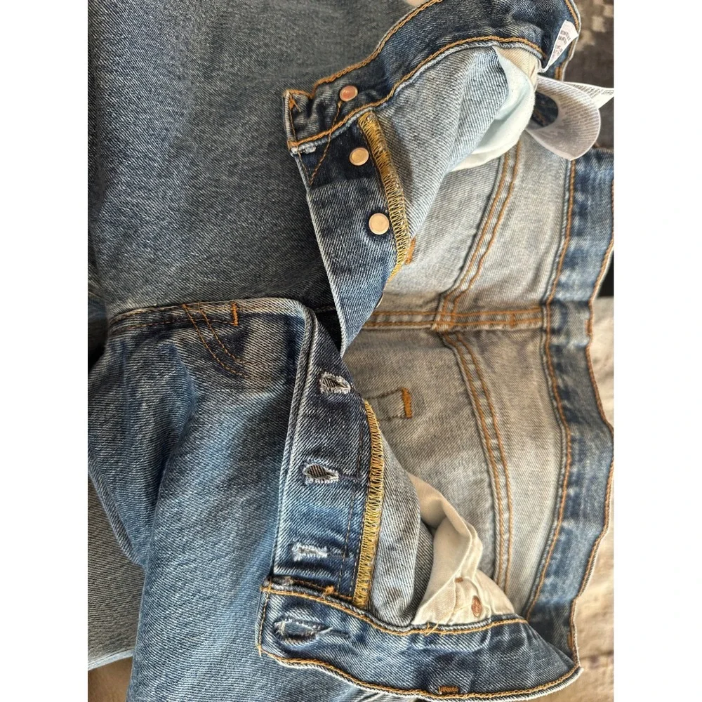 Levis 501 Original Fit Mens Blue Jeans Medium Wash Straight Leg Denim 36x32